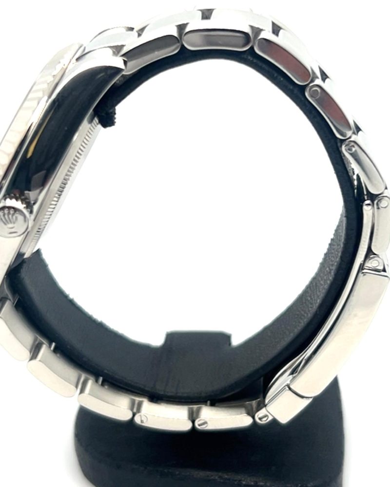 9d9c2bcb-1225-438a-8d8c-b66ff2ce04ac