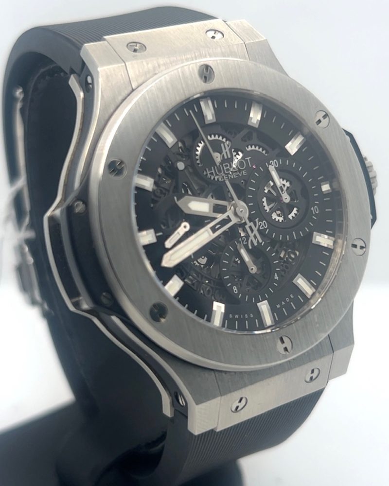 UN-2082_gkeoyh50amk_2025-10-11-16-21-25