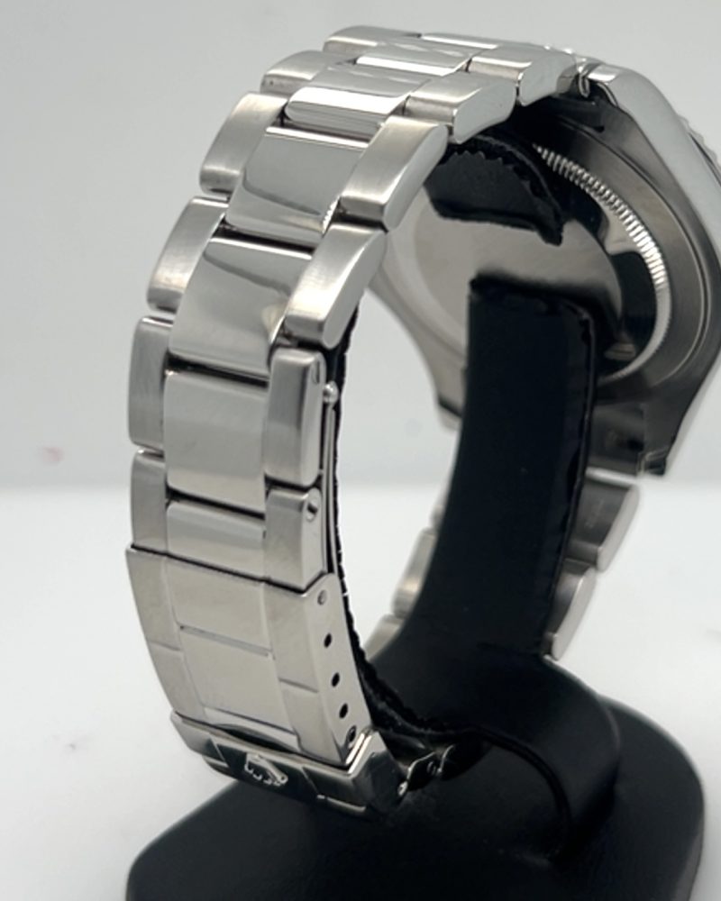 UN-2172_t6fuu8ot8v_2025-11-08-12-23-26