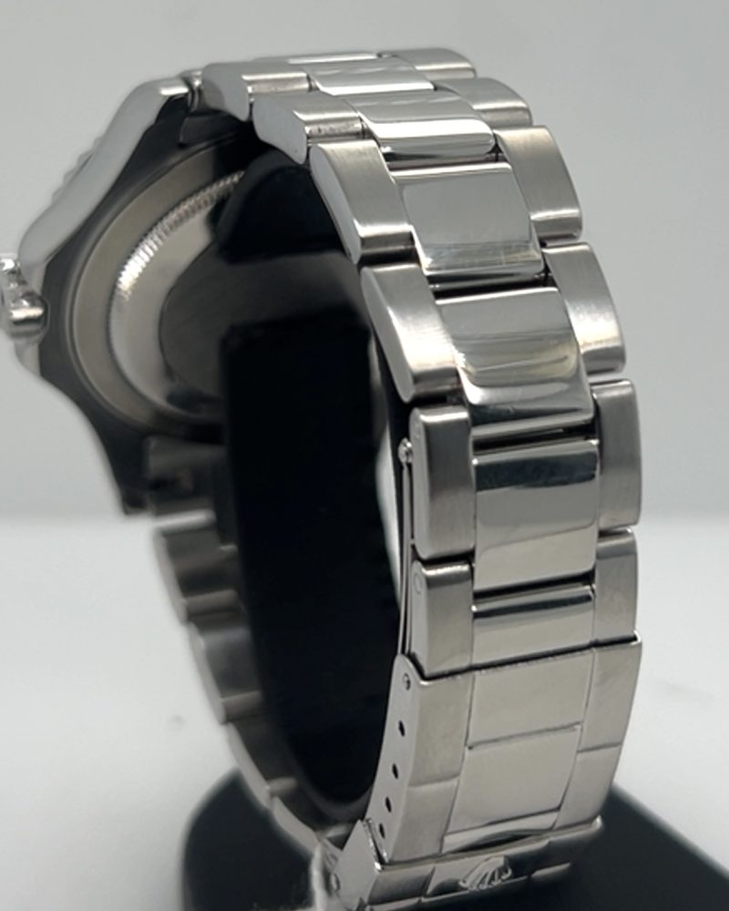 UN-2173_gire9ju71bf_2025-11-08-12-23-39