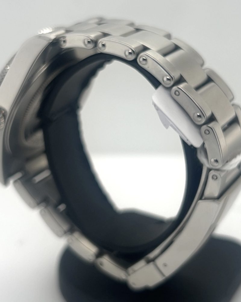 UN-2275_wfbmtjjoyf_2025-11-21-12-53-56