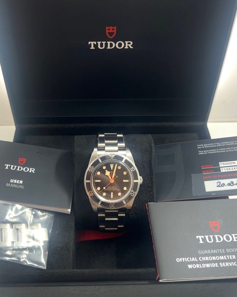 UN-2280_s6iw97tmecl_2025-11-21-12-57-07